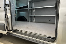 harmaa Ford Transit 2017 kuva 22.