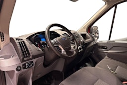 Punainen Ford TRANSIT 2017 kuva 8.
