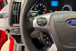 Punainen Ford TRANSIT 2017 kuva 20.