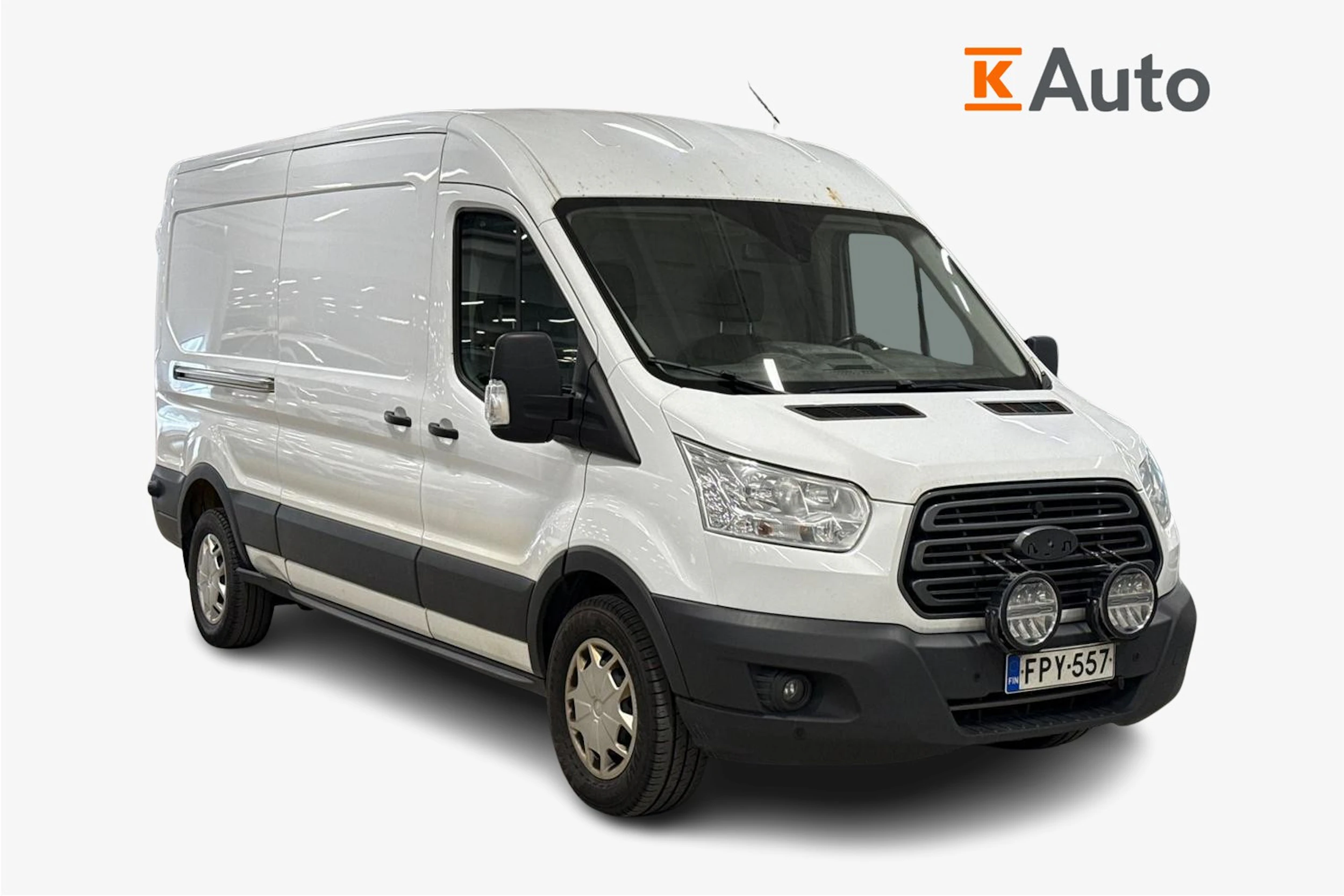 valkoinen Ford Transit 2017 kuva 1.