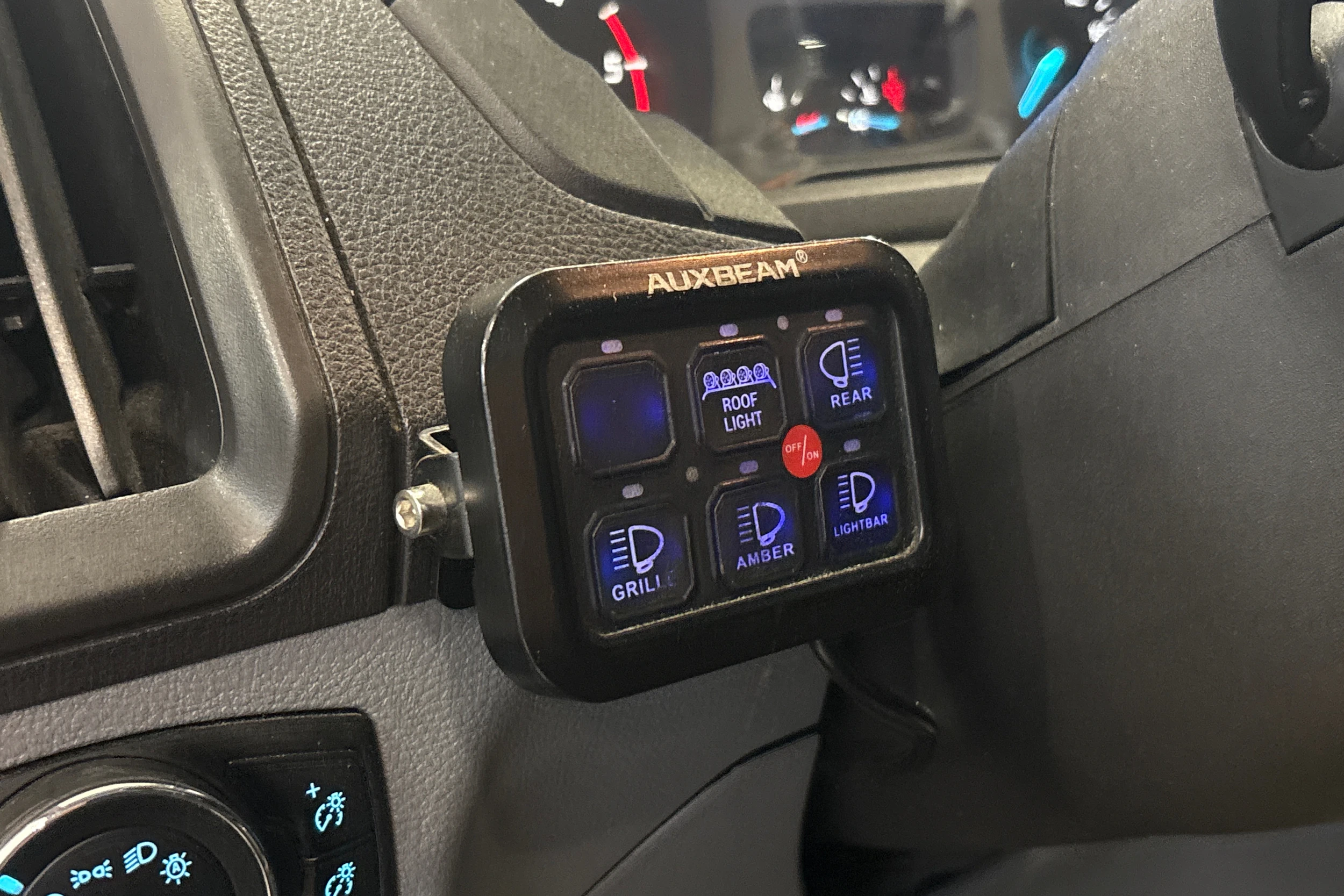 harmaa Ford Transit 2017 kuva 6.