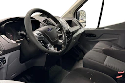 valkoinen Ford Transit 2017 kuva 8.