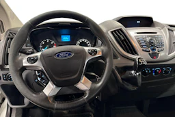 valkoinen Ford Transit 2017 kuva 9.