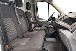 valkoinen Ford Transit 2017 kuva 11.