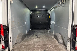 valkoinen Ford Transit 2017 kuva 15.