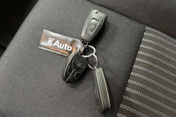 valkoinen Ford Transit 2017 kuva 23.