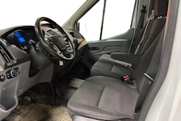 valkoinen Ford Transit 2017 kuva 3.