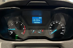 valkoinen Ford Transit 2017 kuva 18.