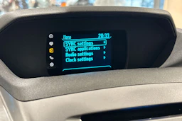 valkoinen Ford Transit 2017 kuva 22.