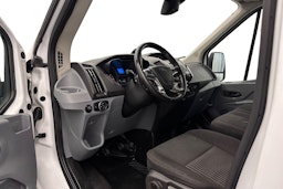 valkoinen Ford Transit 2017 kuva 7.