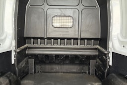 valkoinen Ford Transit 2017 kuva 26.
