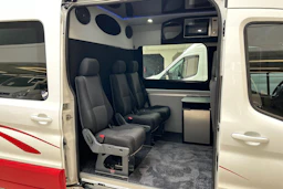 valkoinen Ford Transit 2017 kuva 4.