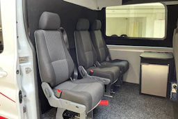 valkoinen Ford Transit 2017 kuva 14.
