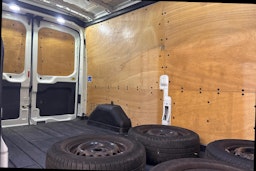 valkoinen Ford Transit 2017 kuva 8.