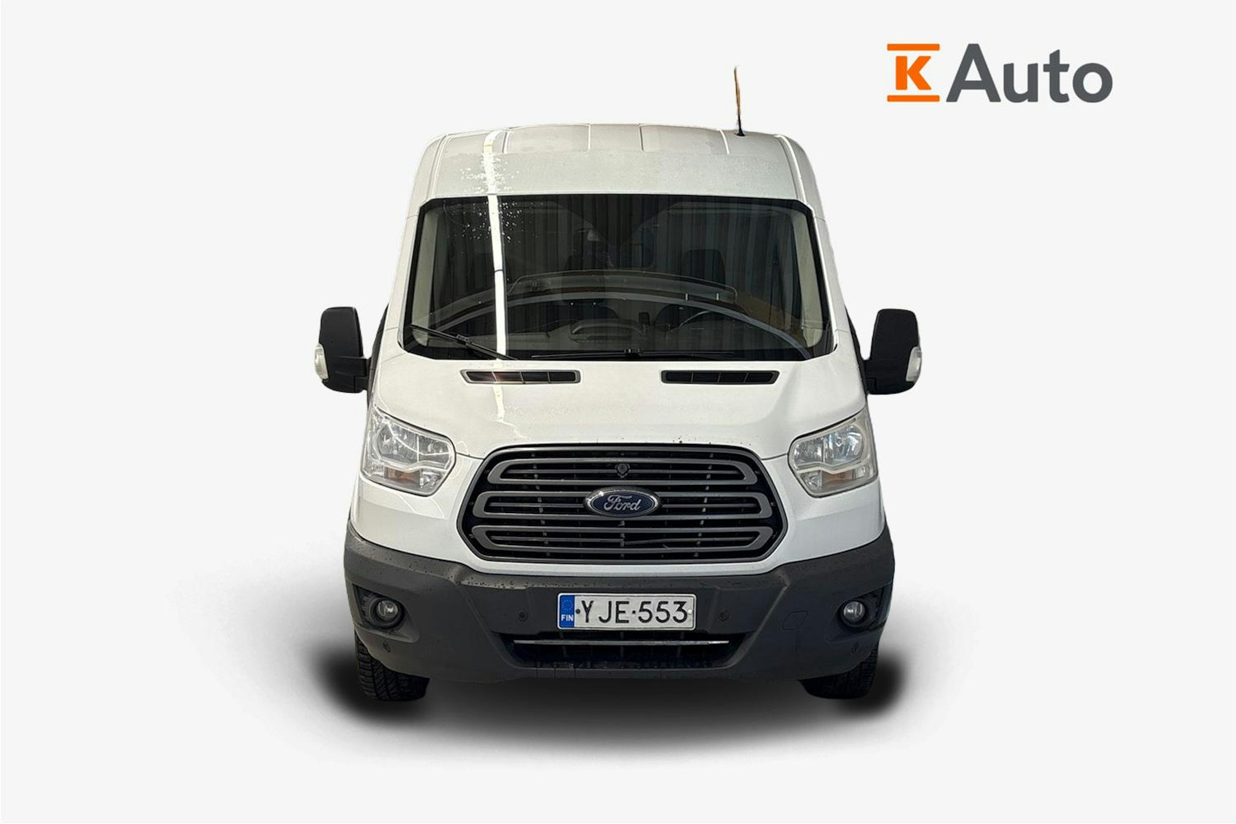 valkoinen Ford Transit 2017 kuva 4.