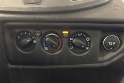 valkoinen Ford Transit 2017 kuva 20.
