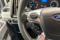 valkoinen Ford Transit 2017 kuva 12.