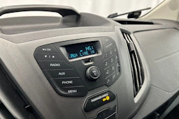valkoinen Ford Transit 2017 kuva 14.