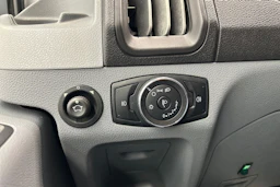 valkoinen Ford Transit 2017 kuva 17.