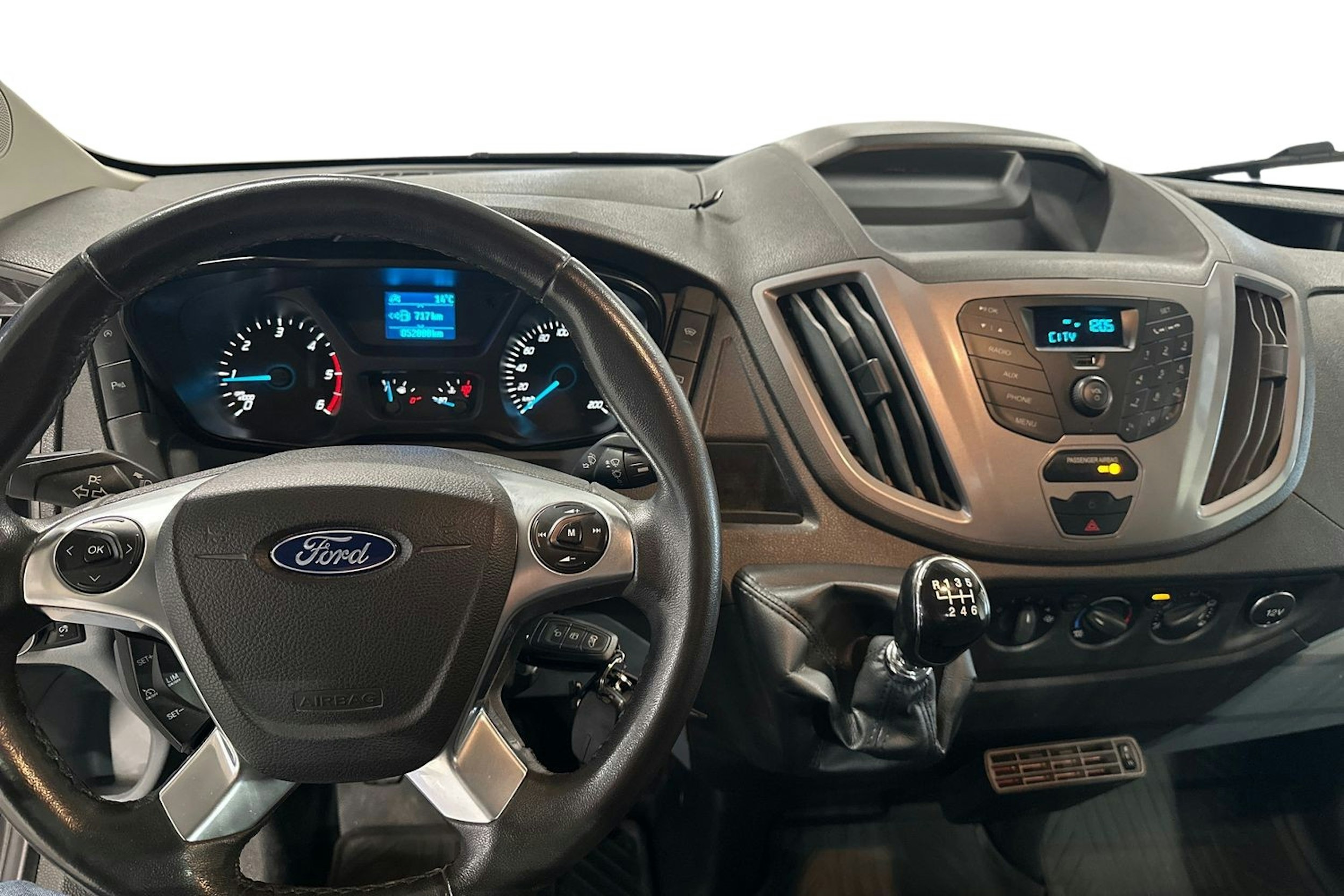 sininen Ford Transit 2017 kuva 9.
