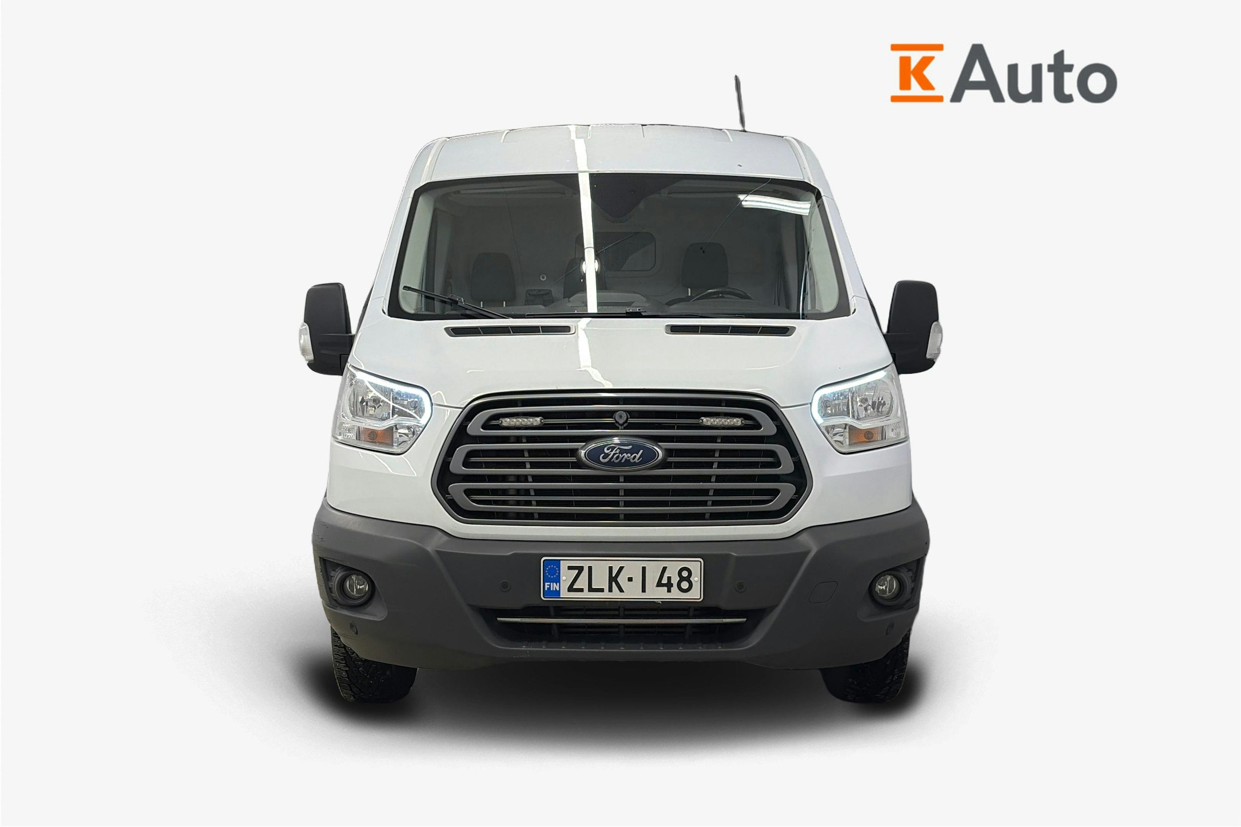 valkoinen Ford Transit 2017 kuva 4.
