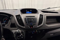 valkoinen Ford Transit 2017 kuva 16.