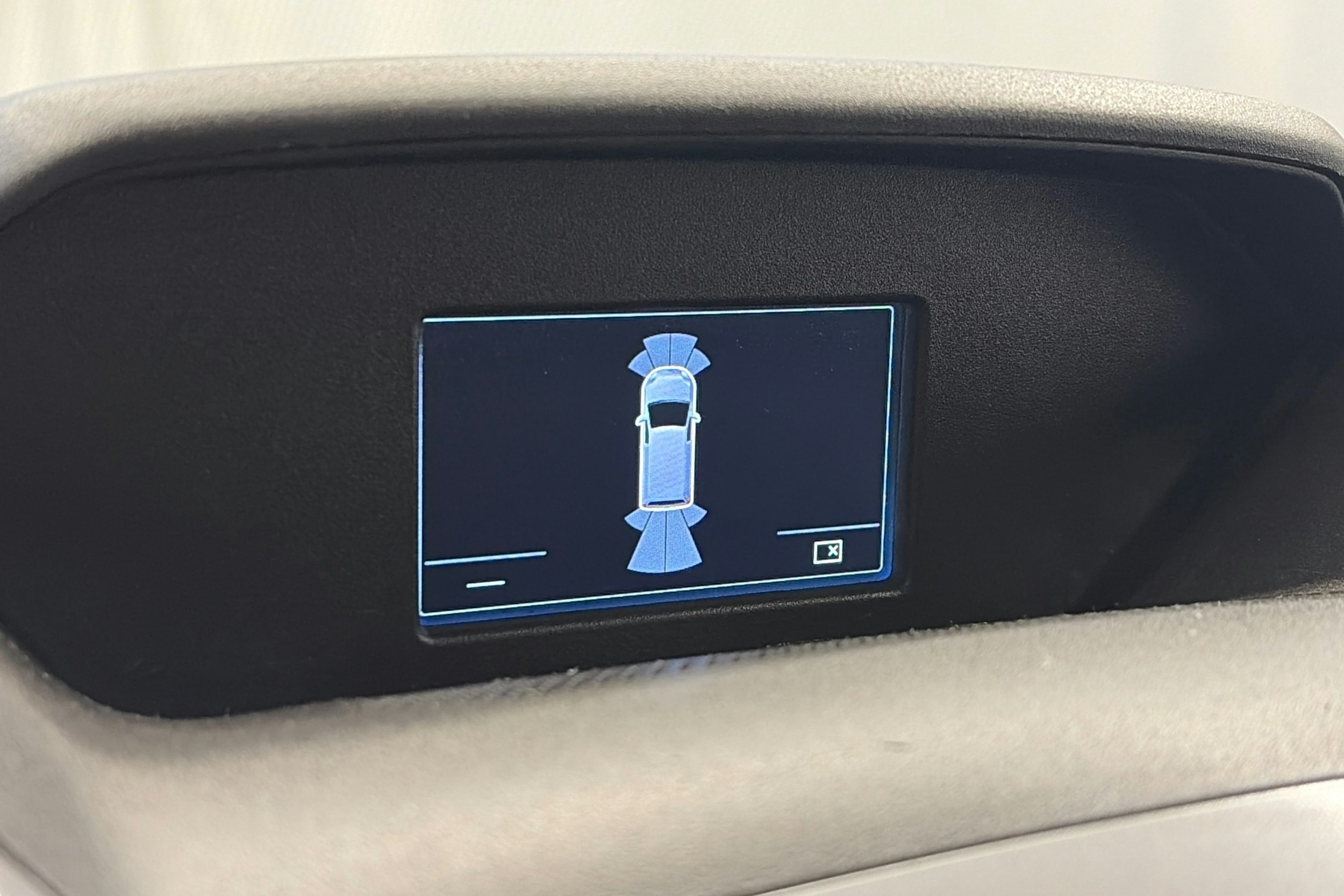 valkoinen Ford Transit 2017 kuva 18.