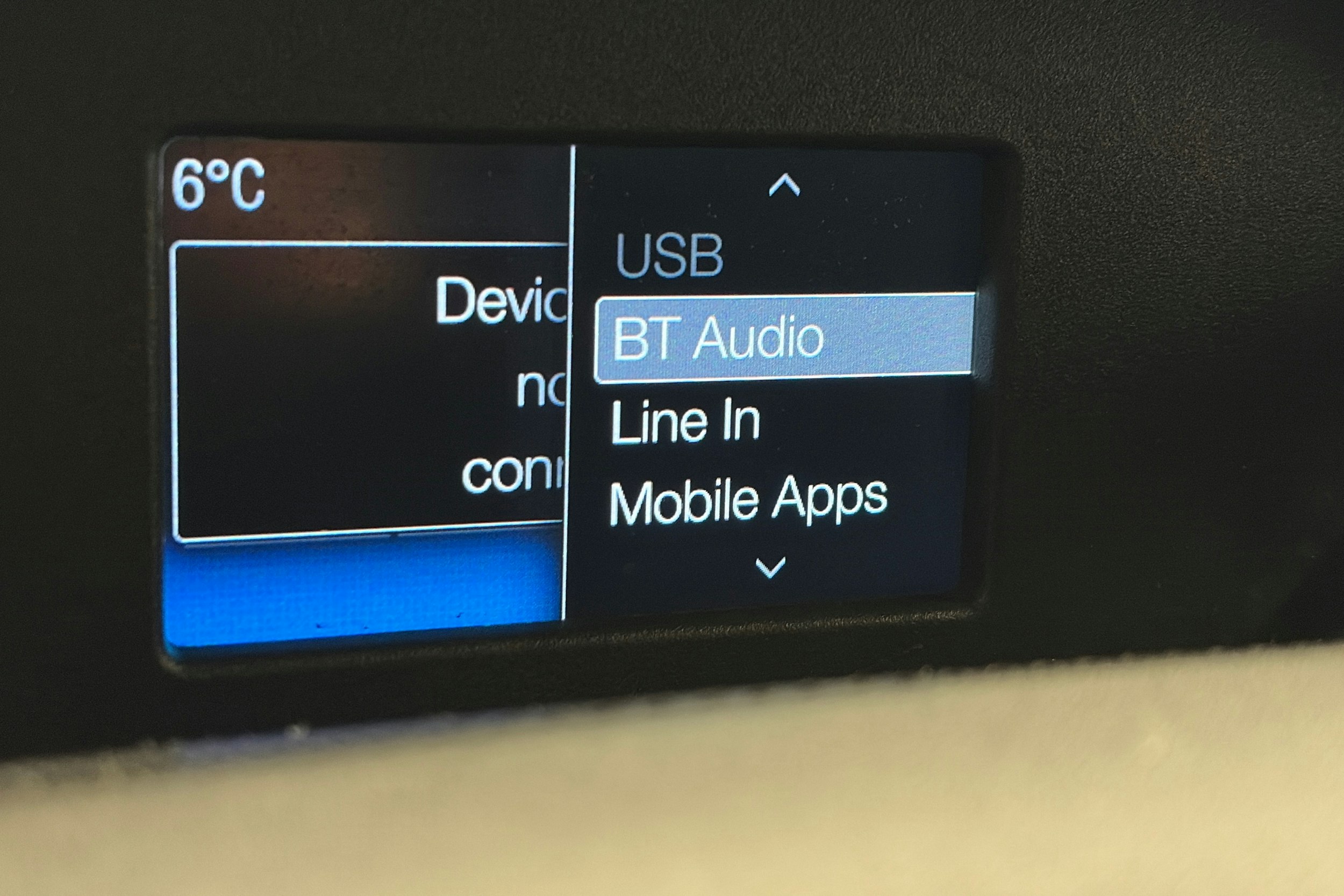 valkoinen Ford Transit 2017 kuva 19.