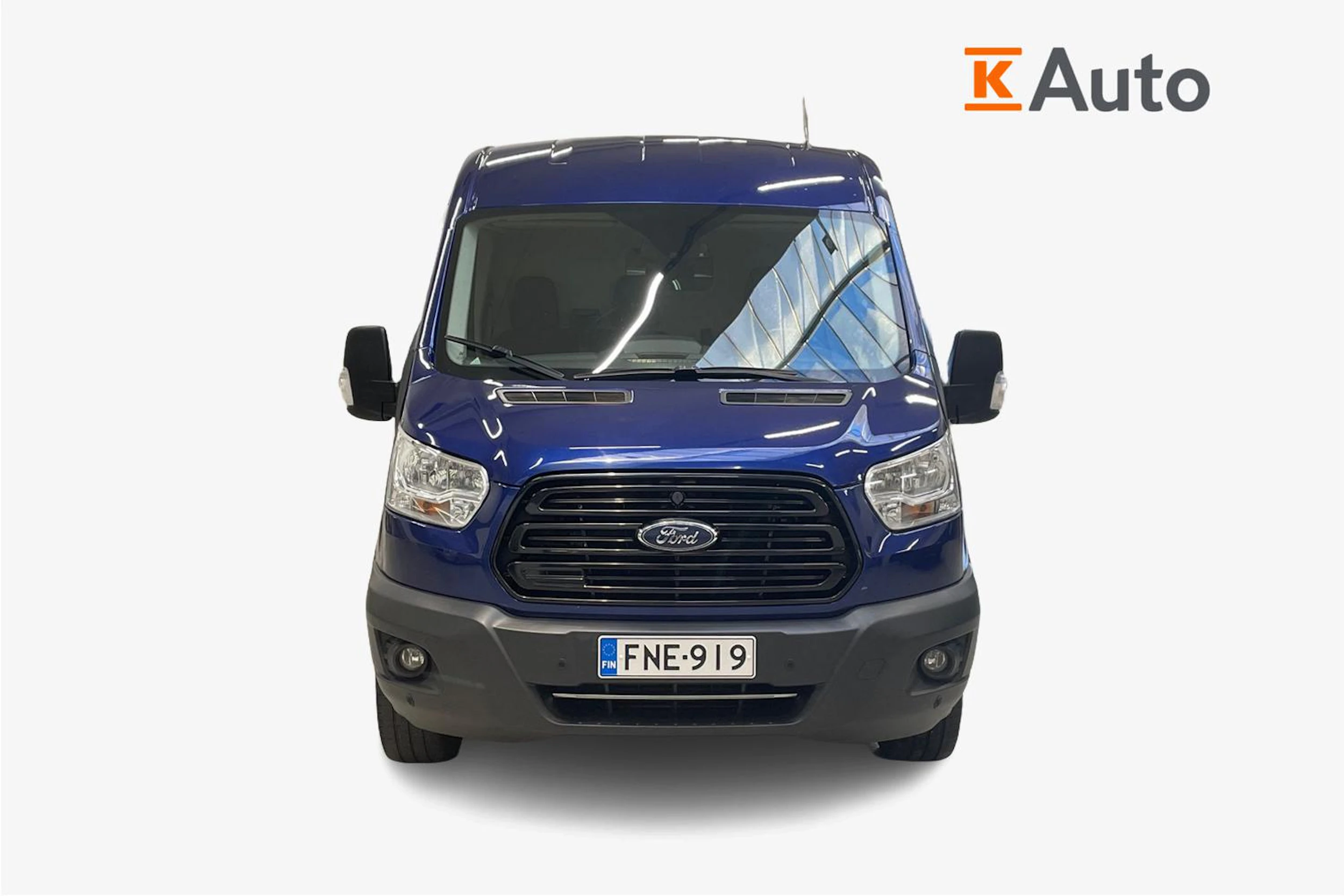 sininen Ford Transit 2019 kuva 5.