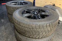 sininen Ford Transit 2019 kuva 21.