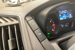 sininen Ford Transit 2019 kuva 30.