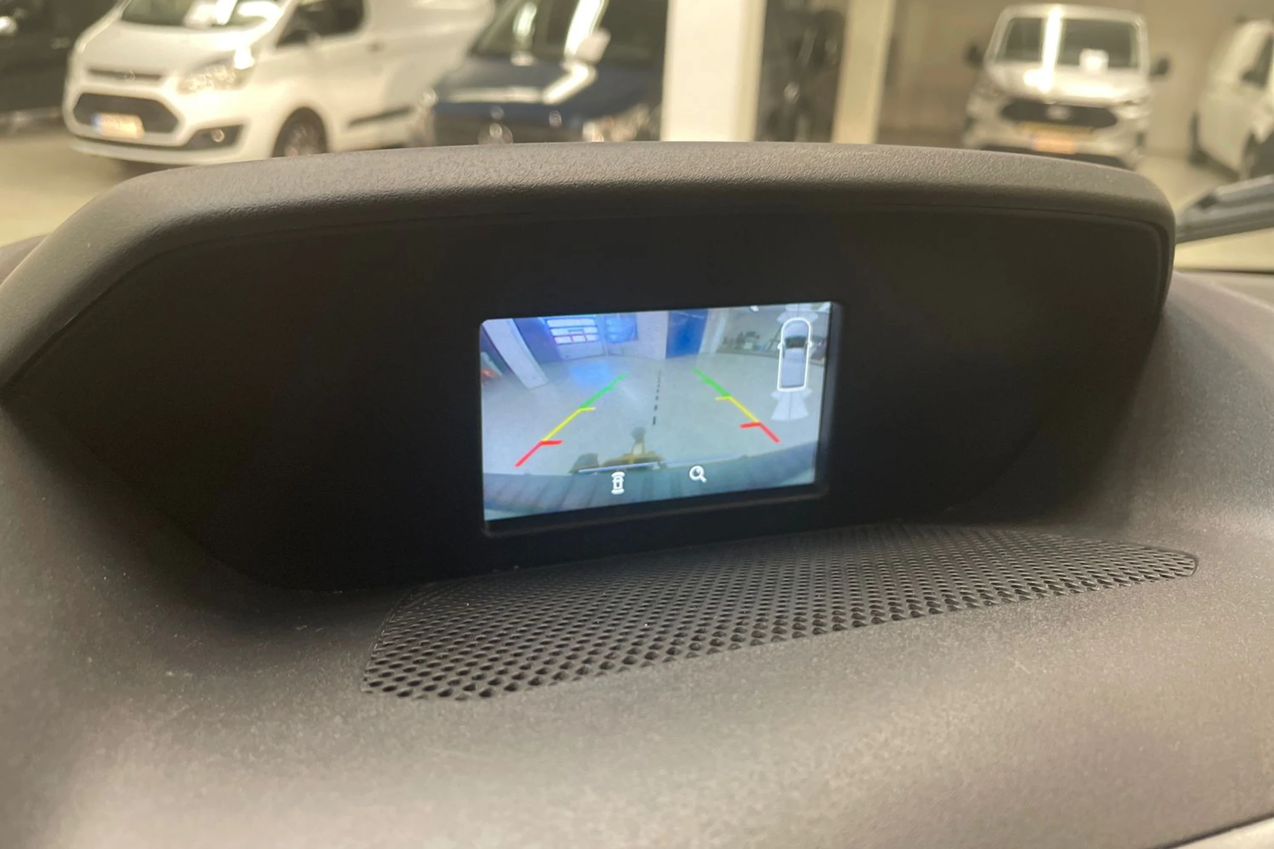 sininen Ford Transit 2019 kuva 33.