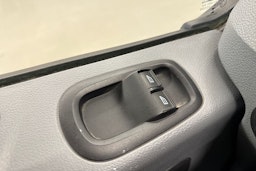 valkoinen Ford Transit 2018 kuva 18.