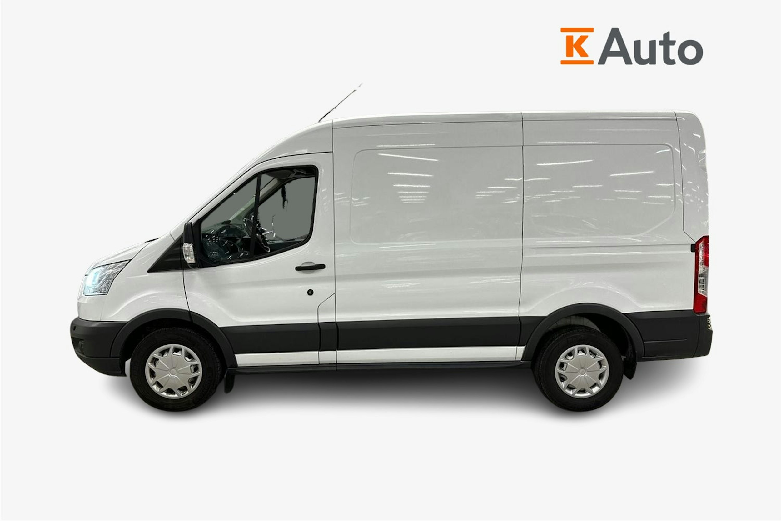 valkoinen Ford Transit 2018 kuva 5.