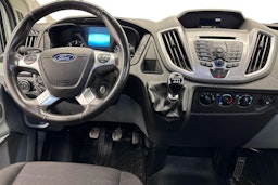 Valkoinen Ford Transit 2018 kuva 9.