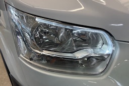 Valkoinen Ford Transit 2018 kuva 24.