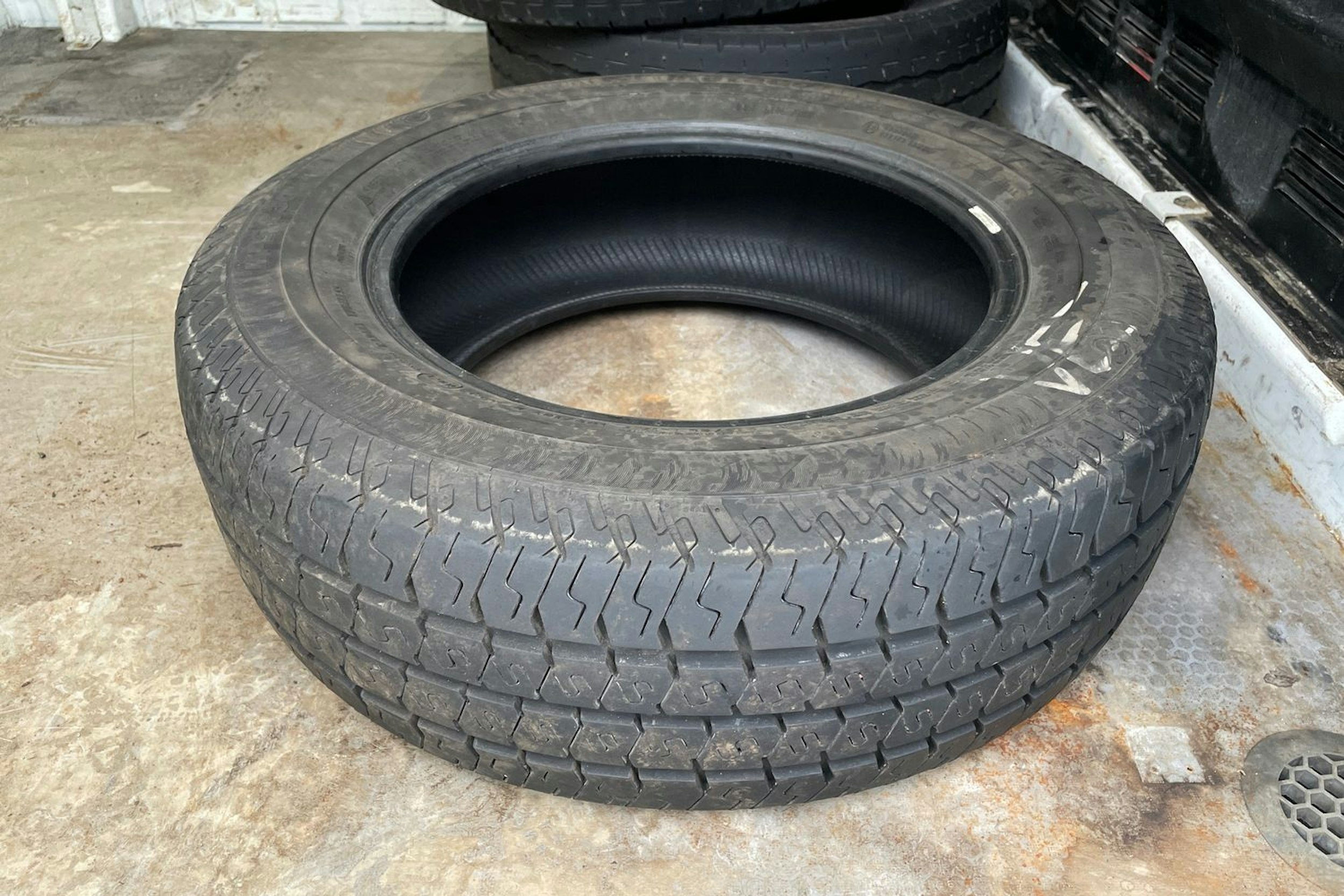 Valkoinen Ford TRANSIT 2018 kuva 14.