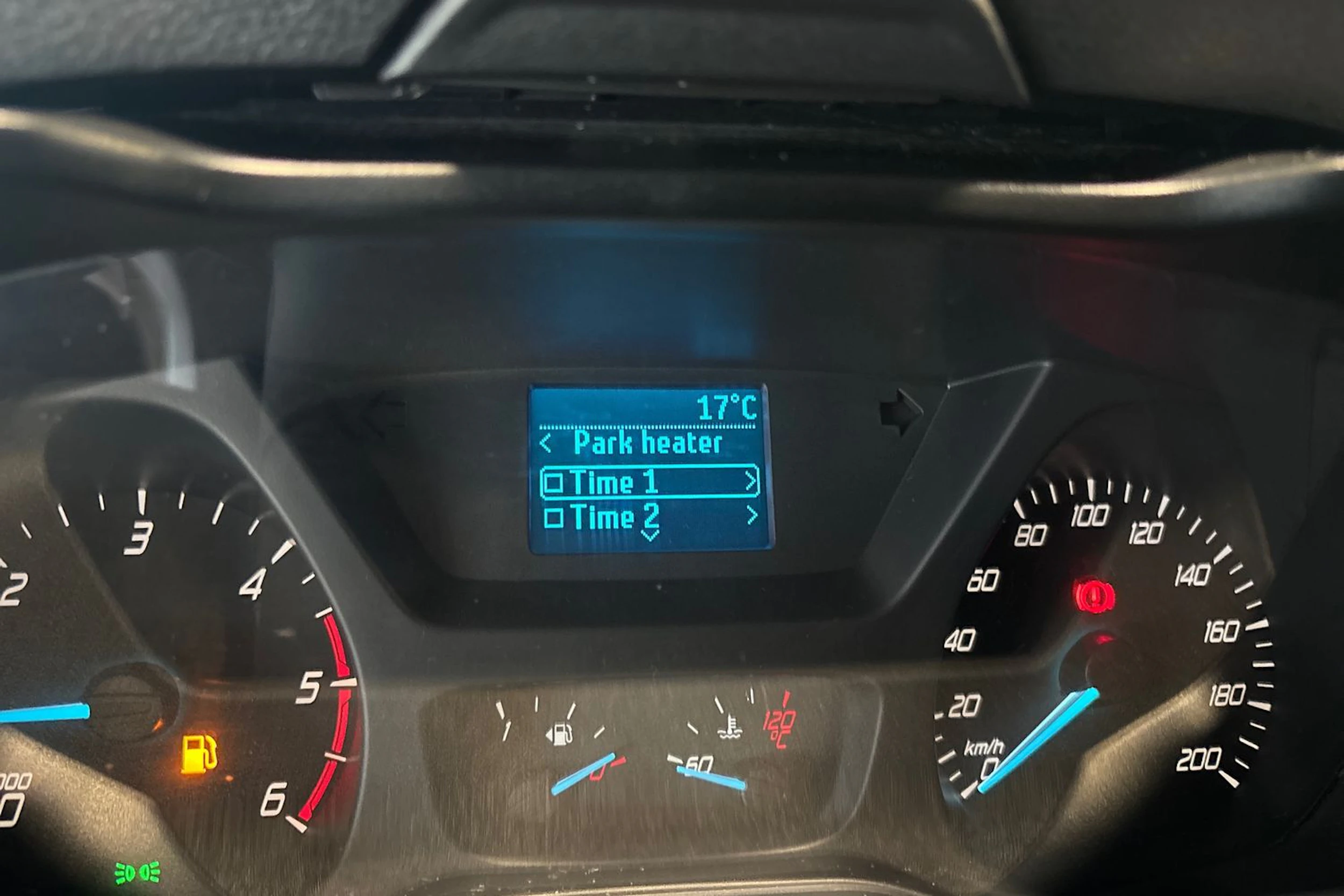 Harmaa Ford TRANSIT 2018 kuva 16.