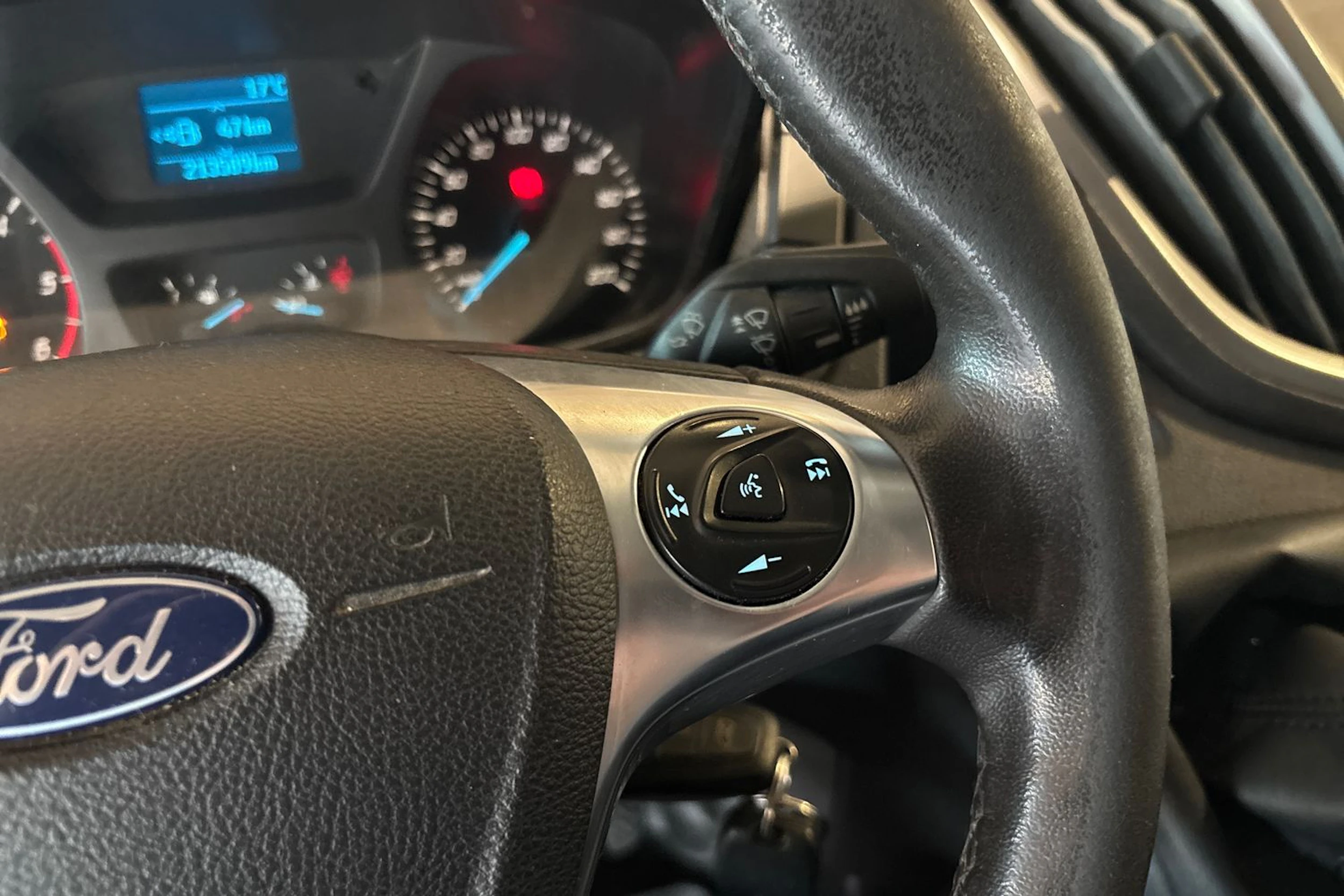 Harmaa Ford TRANSIT 2018 kuva 18.