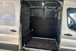Harmaa Ford TRANSIT 2018 kuva 22.
