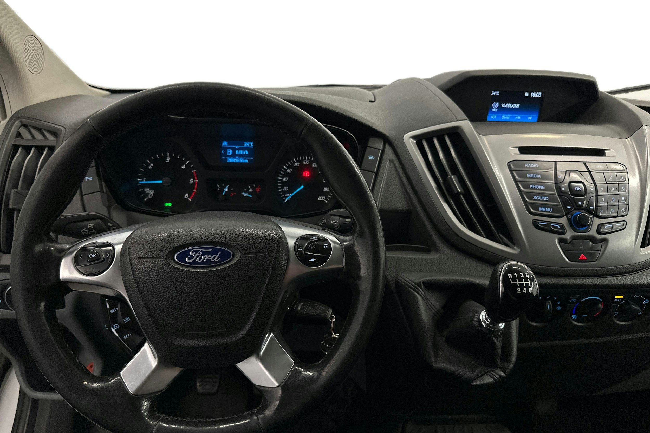 valkoinen Ford Transit 2018 kuva 7.