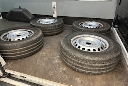 valkoinen Ford Transit 2018 kuva 10.