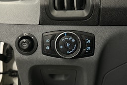 valkoinen Ford Transit 2018 kuva 15.