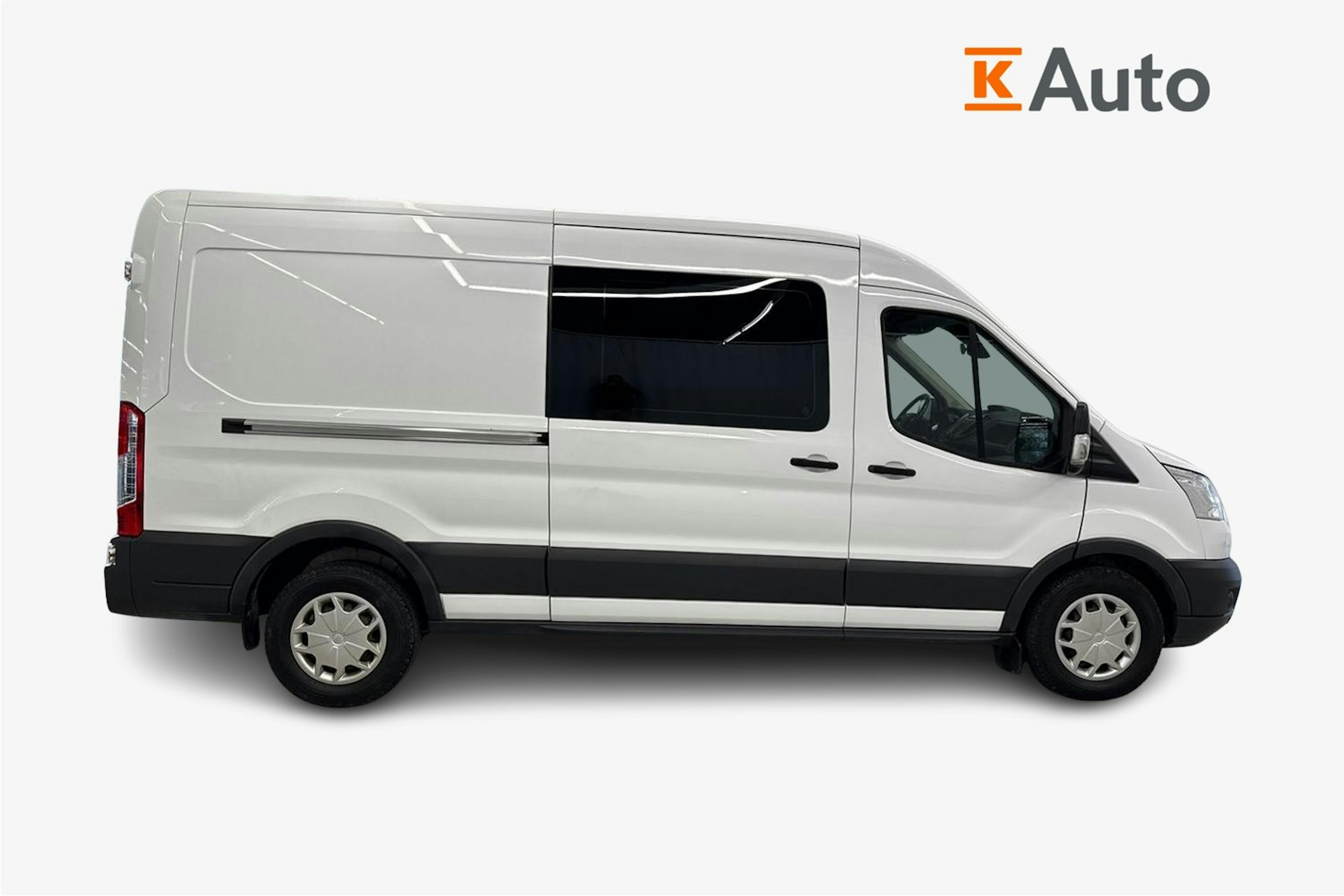 valkoinen Ford Transit 2018 kuva 6.