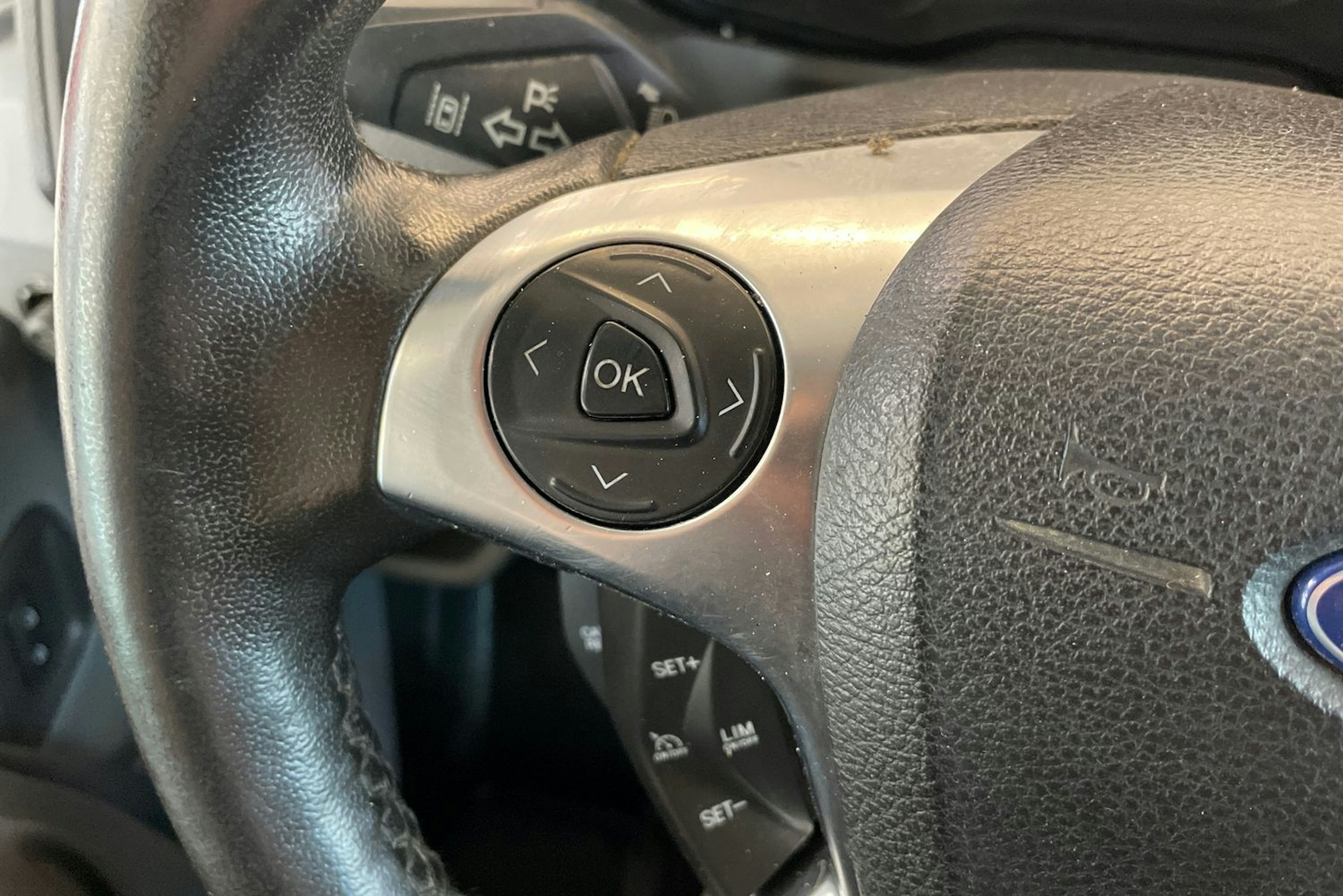 Musta Ford TRANSIT 2018 kuva 17.