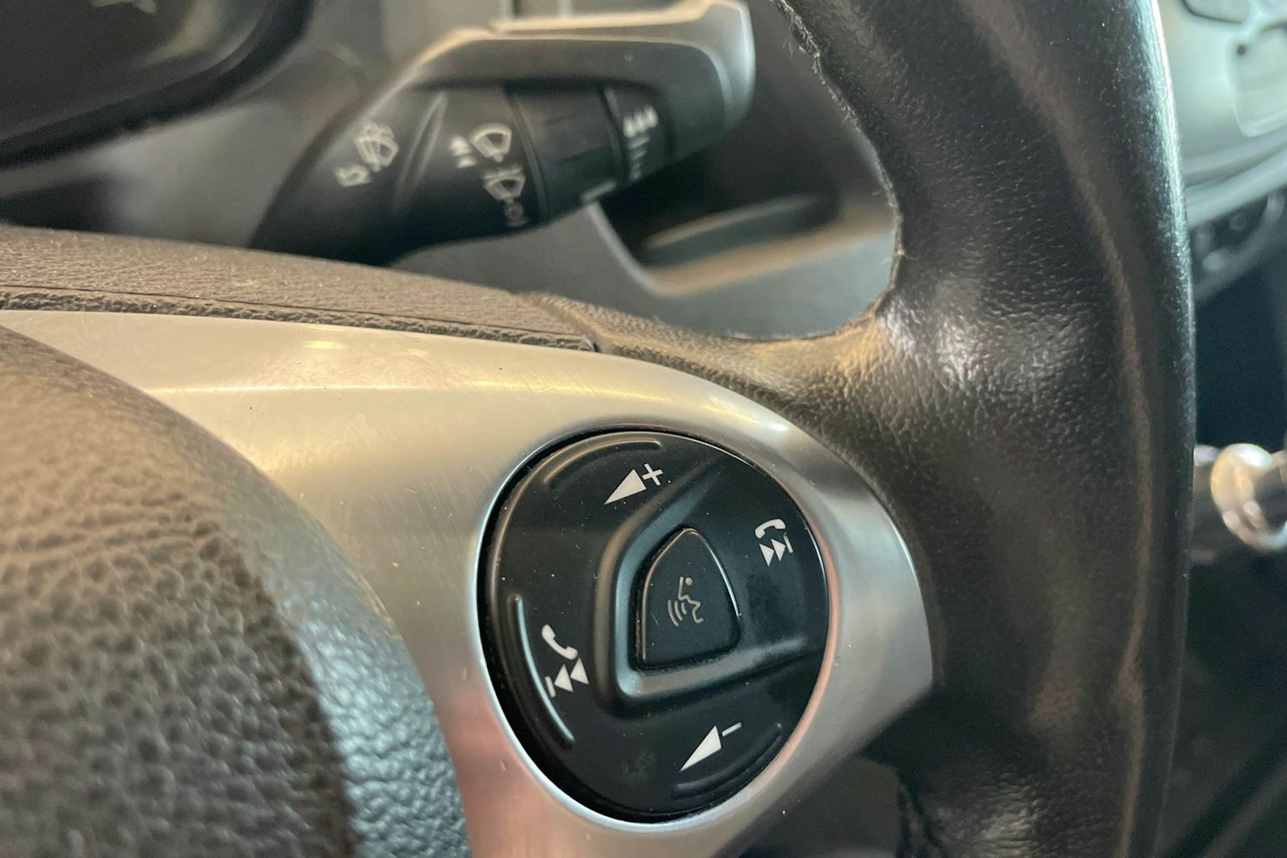 Musta Ford TRANSIT 2018 kuva 18.