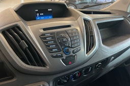 Musta Ford TRANSIT 2018 kuva 19.