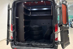 harmaa Ford Transit 2018 kuva 19.