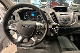 valkoinen Ford Transit 2018 kuva 7.