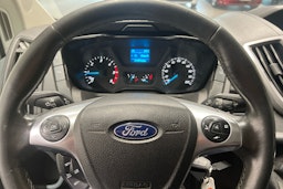 valkoinen Ford Transit 2018 kuva 8.